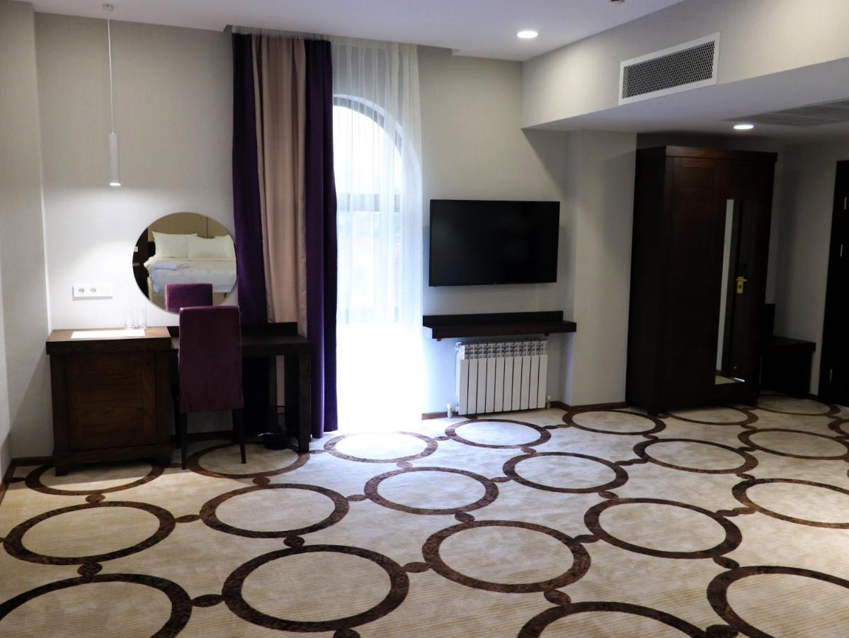 East Palace Hotel Almaty Luaran gambar